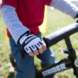 Strider Short Finger Gloves Youth Large Ages 4-6 Strider Youth Fingerless Riding Gloves White/Black