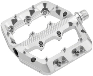 Wolf Tooth Pedals Silver / Small Wolf Tooth Waveform Pedals